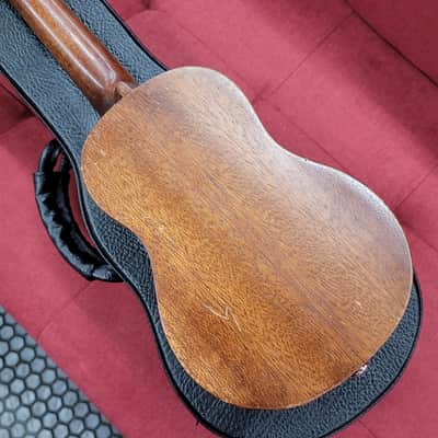 Aloha Royal Soprano Ukulele with Case - Mahogany image 15