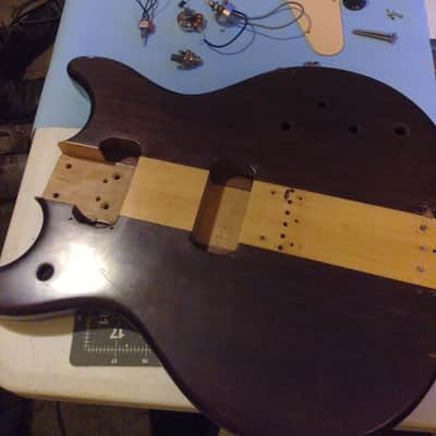 Vantage VS 600 Witch Mid 80s? - Walnut image 1
