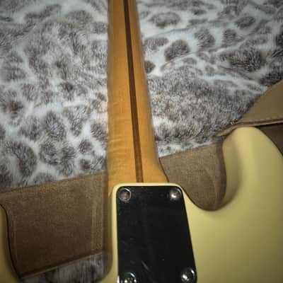 Fender Ingvar malmsteen 1999 - Yellow image 7