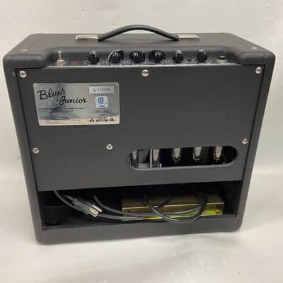 Fender Blues Junior 15-Watt 1x12" Guitar Combo 2002 - 2010 - Black image 6