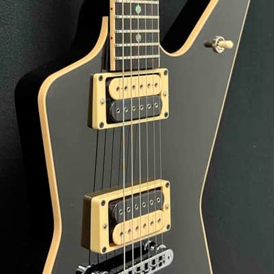 Dean - USA - ML - Patents Pending - Classic Black - DiMarzio Super Distortion Zebra Pickups - Silver/Brass Hardware - OHSC - Call for Best Price !!! image 3