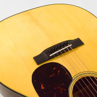 Martin Standard Series 000-18 - Natural image 5