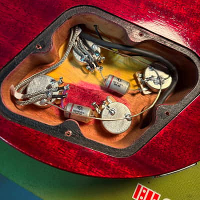 Fat Amps PGK AX Carve Top - Vintage Lemon Burst image 5
