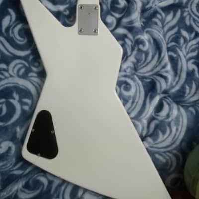 Yamaha  Explorer EBX-1 1985 - White MIJ image 16