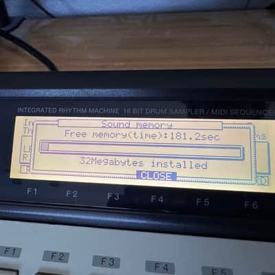 Akai MPC2000XL MIDI Production Center 2000 - 2005 - Grey image 5
