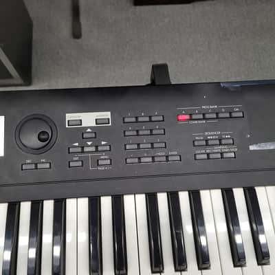 Korg Triton TR 76-Key Workstation with SKB Case - Black image 6