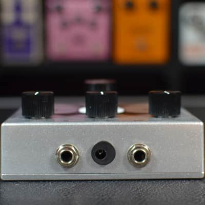 Flattley Guitar Pedals Silver Centurion 2018 - Present - Various image 4
