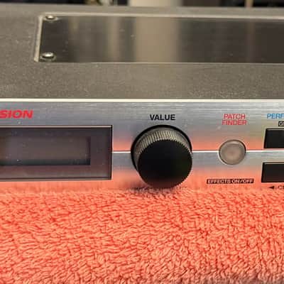 Roland XV-5050 64-Voice Digital Synthesizer Module 2002 - 2004 - Silver