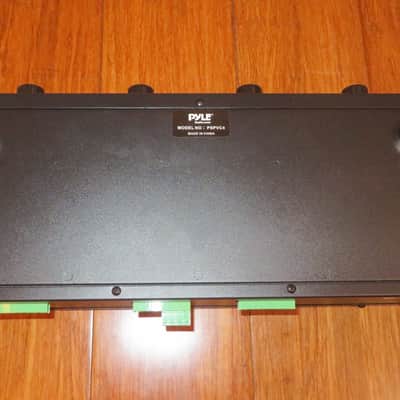 Pyle (PSPVC4) 4 Channel High Power Stereo Speaker Selector With Volume Control image 4