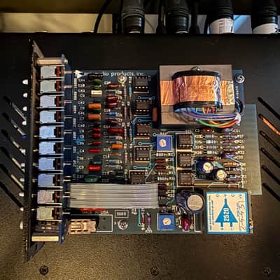 API 560 vintage image 2