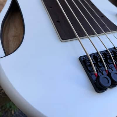Swan Alpha Headless Infinity - Satin 33” Scale 18mm spacing Headless image 5