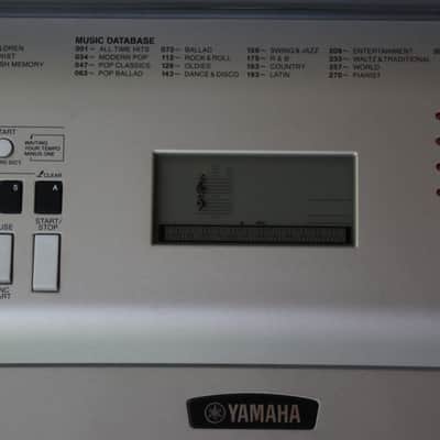 Yamaha ypg-235 keyboard - Silver image 5