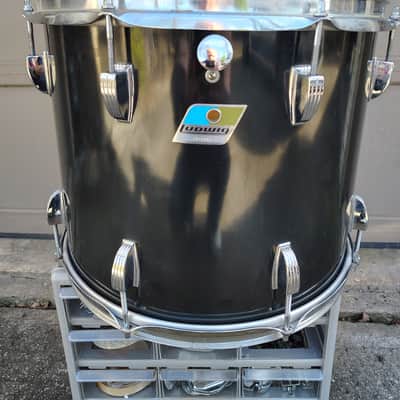 Ludwig 15"(Diameter)x12" (Depth) 3 ply with Inner Rings Tom 1970's - Black Wrap image 1
