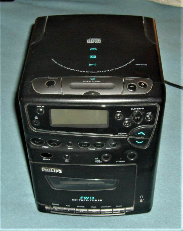 PHILIPS Micro-HiFi-Anlage Tuner, Amp, CD, Cassette~~teildefekt image 1