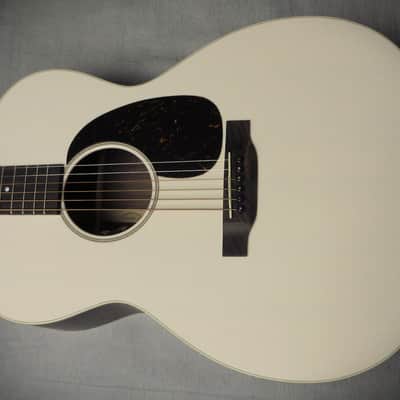 Martin J16E Cream 2026 Gloss Top image 1
