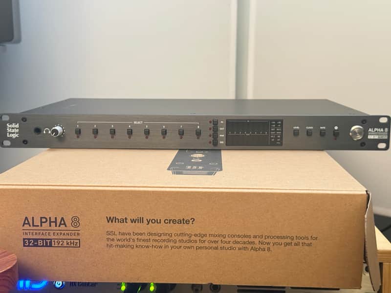 Solid State Logic ALPHA 8 18-Channel USB-C Audio Interface 2025 - Present - Grey imagen 1