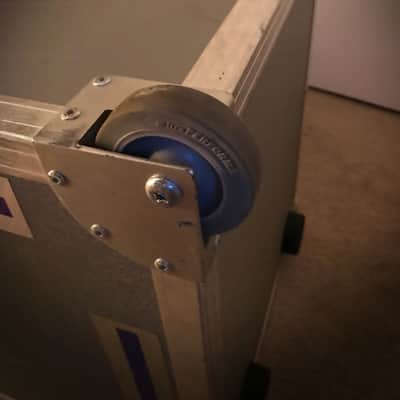 Guitar vault Road case 3 guitars + accessories image 5