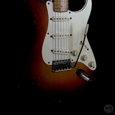 Fender Stratocaster from 1958 in sunburst finish with newer case image 5