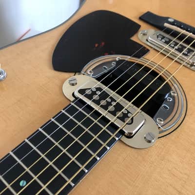 Kurt Cobain MTV Unplugged Guitar & Case Replicas image 13