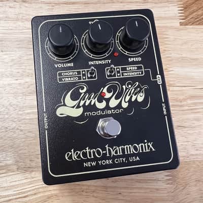 Electro-Harmonix Good Vibes Analog Modulator Pedal | Reverb