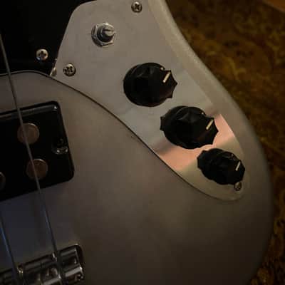 Squier Vintage Modified Jaguar Bass Special HB 2011 - 2014 - Silver image 3