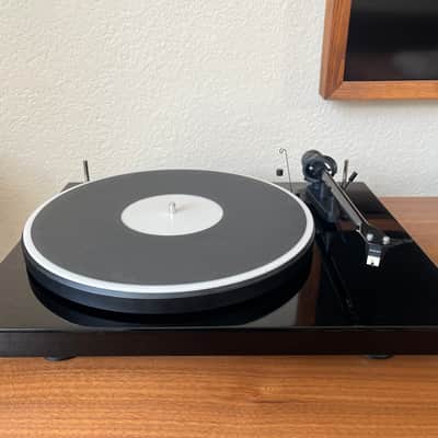 Pro-Ject Debut Carbon Turntable Sumiko Pearl Cartridge + Herbie's Mat Excellent image 10