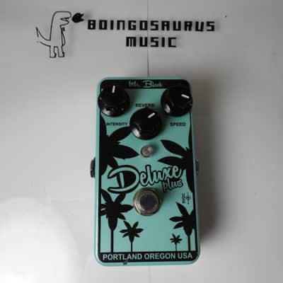 Mr. Black Deluxe Plus Reverb and Tremolo Effects Pedal Free USA Ship image 1