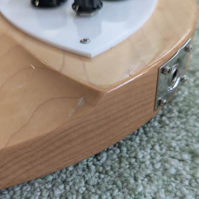 Rickenbacker 330 (2008) - Mapleglo image 11