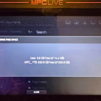 Akai MPC Live Standalone Sampler With 1TB Sata Drive/ Sequencer 2017 - 2020 - Black image 3