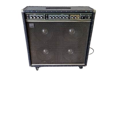 Roland Jazz Chorus 160 - Guitar Amplifiers - Good w/ wheels on image 1