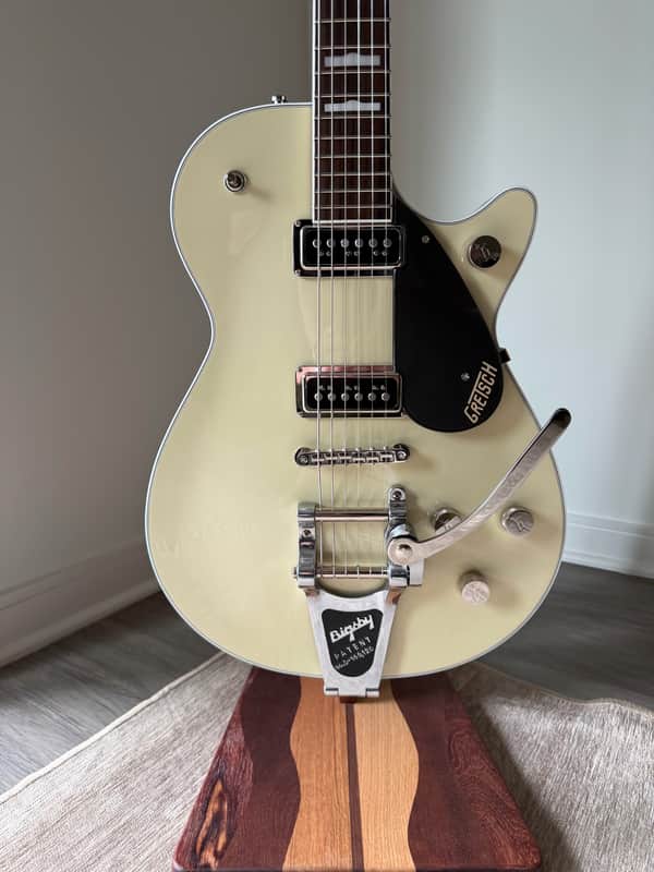 Gretsch G6128T Players Edition Jet™ DS with Bigsby 2025 - Lotus Ivory image 1