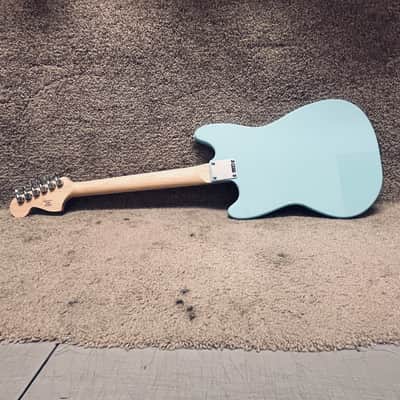 Squier Sonic Mustang Daphne Blue image 6