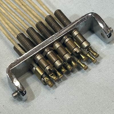 Ludwig Super Sensitive 10 Strand Gut Snares (TDG-U-296) 30's?? - chrome image 12
