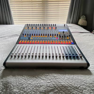 PreSonus StudioLive 16.4.2 2010s - Silver image 2