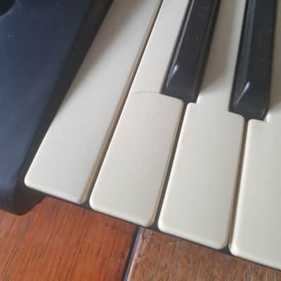 Roland G-800 Arranger Keyboard Workstation, all manuals and extra style disks - price drop image 10