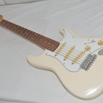 Fender JAPAN STRATOCASTER #P083002 Electric Guitar Ref No 7507 image 1