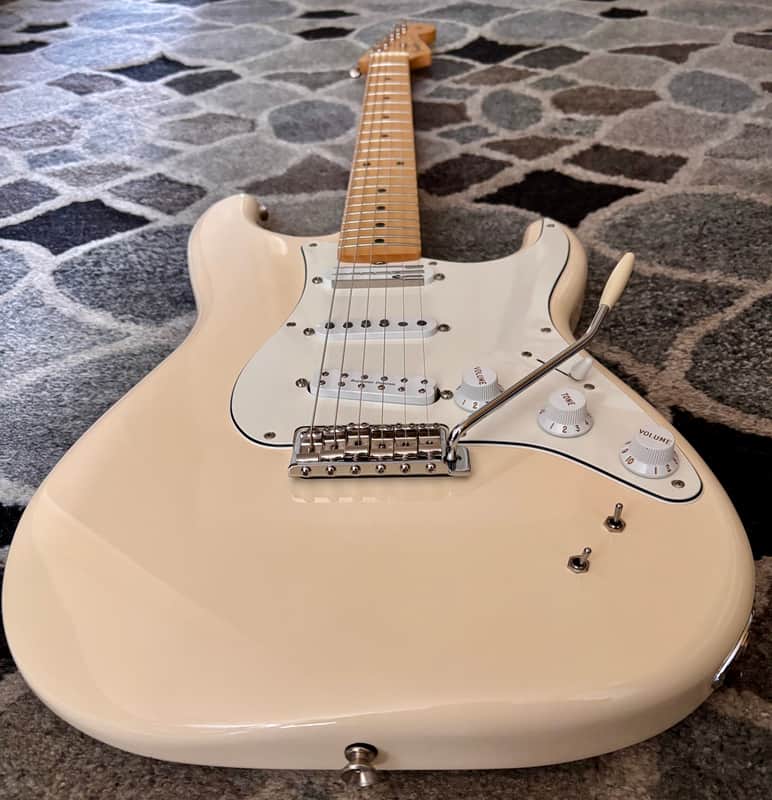 Fender Ed O'Brien Artist Series Signature EOB Stratocaster 2018 - 2025 - Olympic White image 1