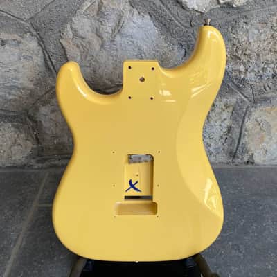 Stratocaster-Style Replacement Guitar Body (Yellow, Basswood) — Complete with Jack Output image 2
