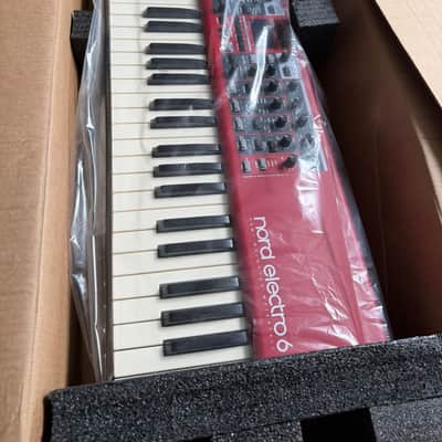 Nord Electro 6D SW61 Semi-Weighted 61-Key Digital Piano 2018 - 2022 - Red image 2