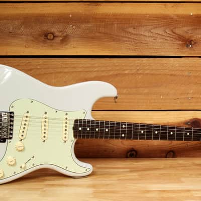 FENDER RARE LILAC! Classic Series 60s Stratocaster 2015 Ltd Ed Strat + Bag 71763 image 2