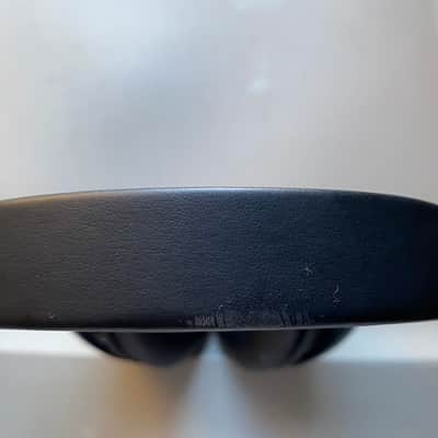Bose Quietcomfort 35 Series II Wireless Noise Canceling Headphones image 8