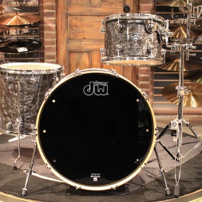 DW Performance Series 3-pieces Black Diamond (24-13-16) Drum Set - New! image 2