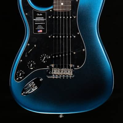 Fender American Professional II Stratocaster Left-Hand Rosewood Fingerboard Dark Night (843) image 3