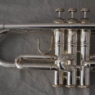 Trompeta Sib Bach Stradivarius 37 Corporation en muy buen estado image 3
