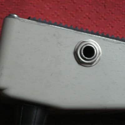 used vintage (1981) DOD 575 Flanger (ANALOG Flanger) Performer Series, MISSING battery cover (tannish gray casing with yellow graphic / yellow knob tops) + battery, strings, extra battery clips, & extra foam (NO box, NO paperwork, NO adaptor) image 13