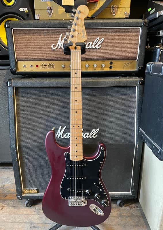 Fender Standard Stratocaster Satin 2003 - 2006 | Reverb Canada