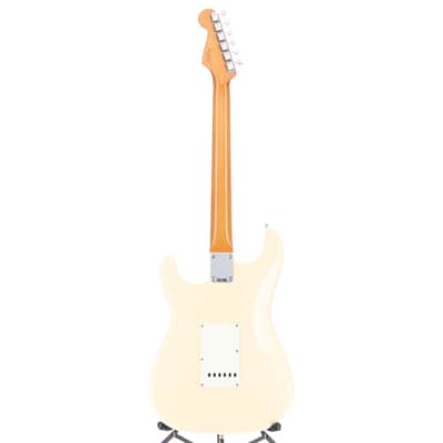 Fender Certified Pre-Owned Vintera II '60s Stratocaster, Rosewood Fingerboard RW, Olympic White (Q10) (90432) image 6
