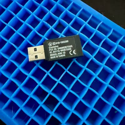 Roland WM1D Wireless MIDI Adapter Dongle 2020 - Present - Black image 2