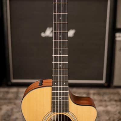 Taylor 112ce-N Nylon Grand Concert Acoustic/Electric Guitar with Gig Bag image 4