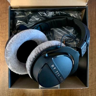 Beyerdynamic DT 770 PRO X Limited Edition Studio Headphones image 3